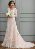 Trumpet/Mermaid V-Neck Court Train Tulle Lace Wedding Dress